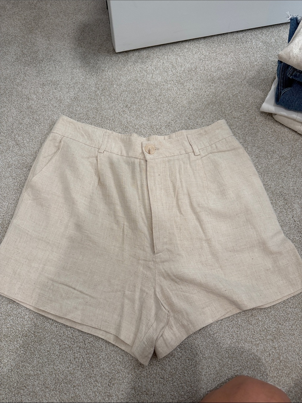 Beige Linen Blend High-Waist Women’s Shorts